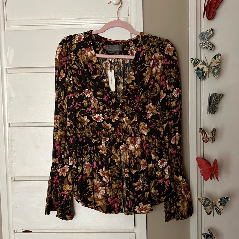 *sold* - NWT Anthropologie Deep-V Floral Tunic Blouse